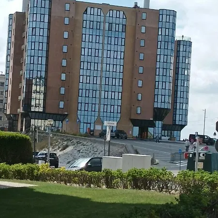 Frontaal Zeezicht In De Strandjutter *