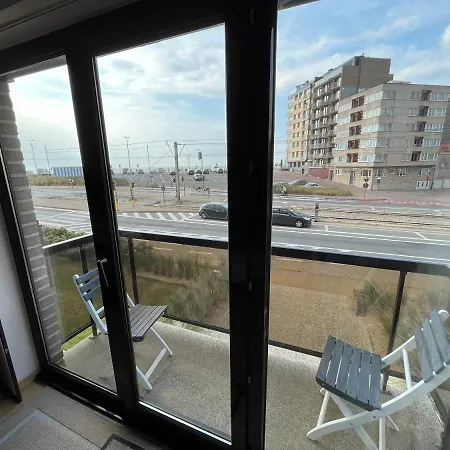 Apartamento Frontaal Zeezicht In De Strandjutter