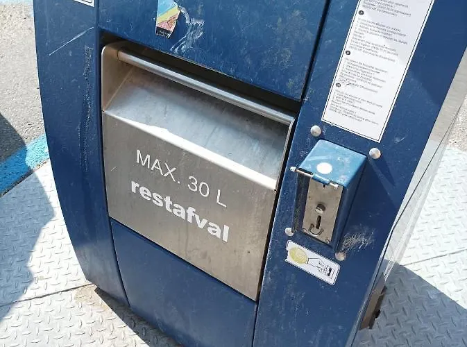 Frontaal Zeezicht In De Strandjutter * Ostend