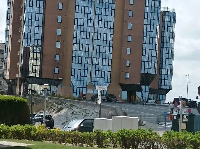 Frontaal Zeezicht In De Strandjutter *